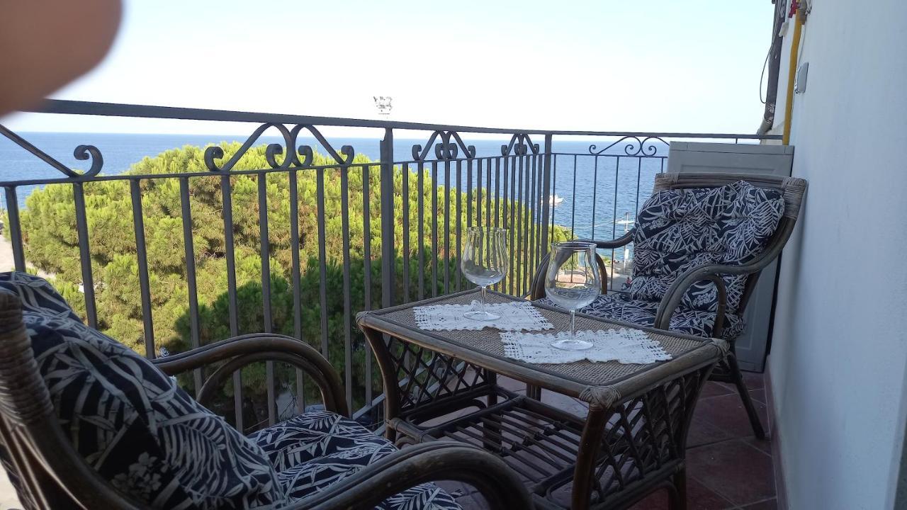 Le Spiagge Bed and Breakfast Letojanni Buitenkant foto